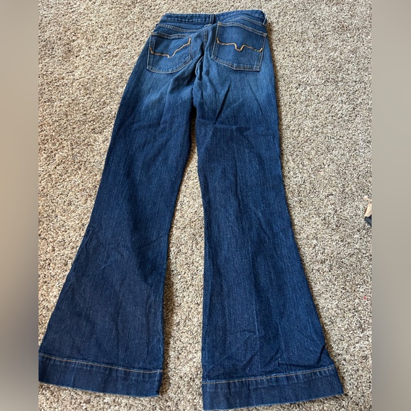 Kimes Ranch Jennifer Jeans
Dark wash
Flare - Picture 2 of 4